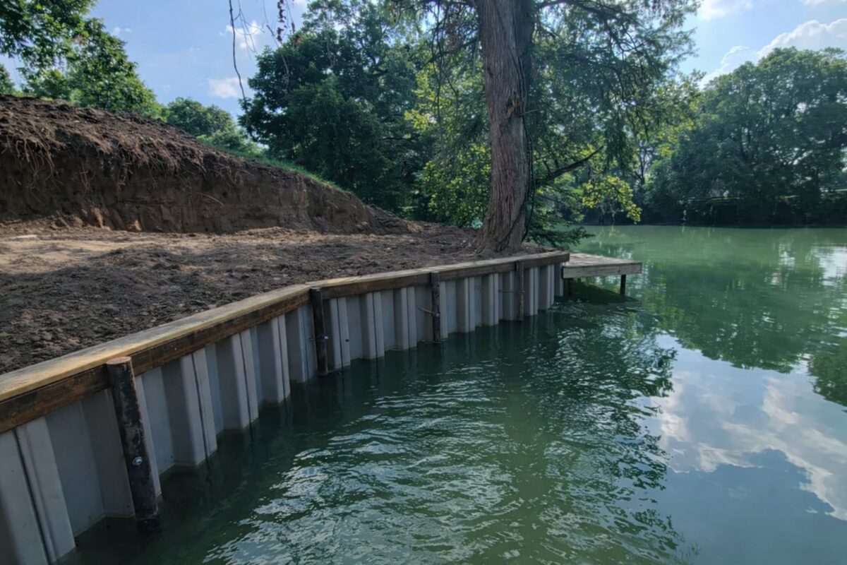 Sheet pile bulkhead on Lake McQueeney